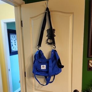 YANVEGA BLUE PET SHOULDER BAG CARRIER
